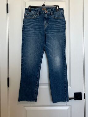 Classic Straight-Leg Jeans in Dark Blue Wash